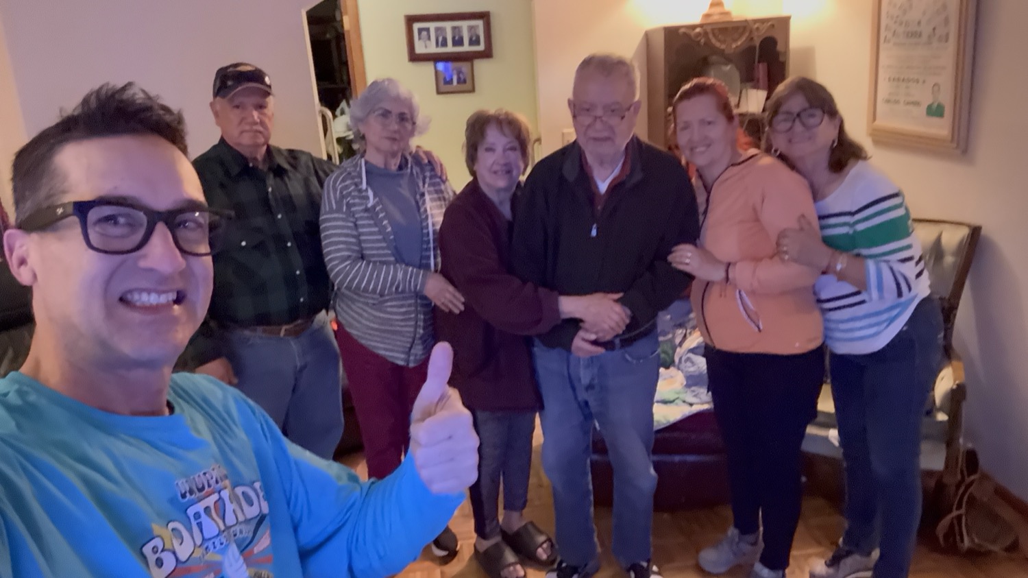 Tres generaciones de la familia Gamino juntas en casa